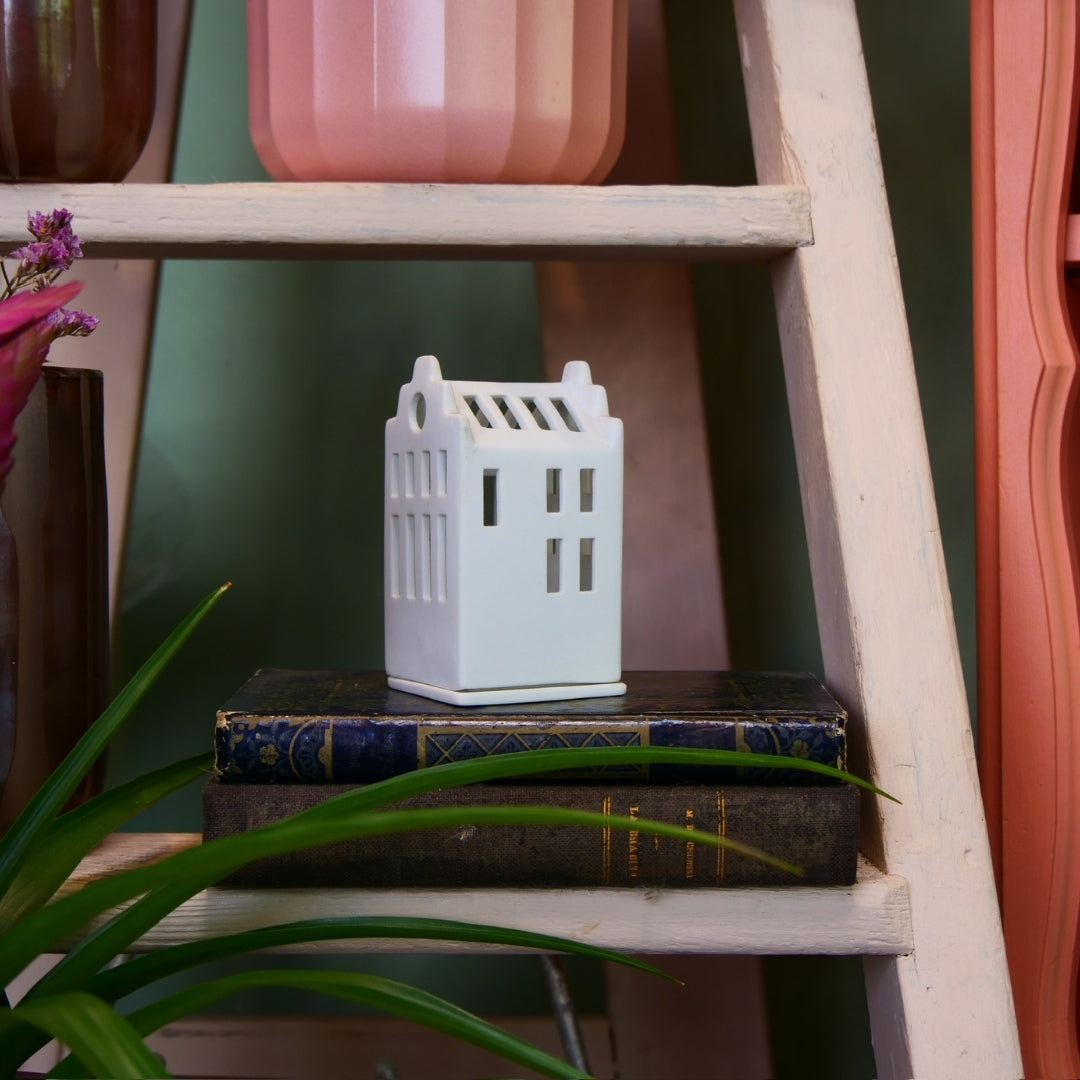 RÄDER – Photophore maison fenêtres en porcelaine blanche