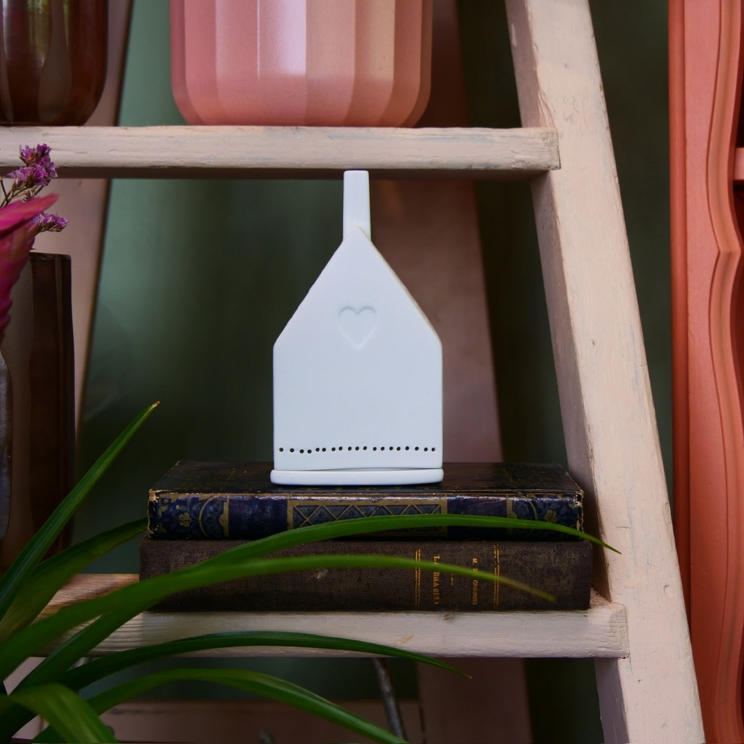 RÄDER – Photophore maison cœur en porcelaine blanche