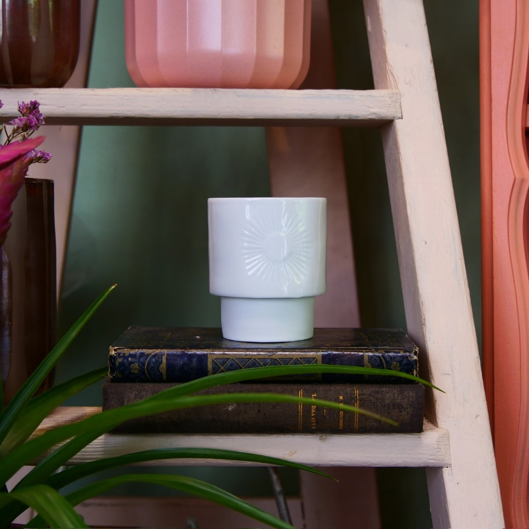 RÄDER – Vase “Soleil” en porcelaine blanche