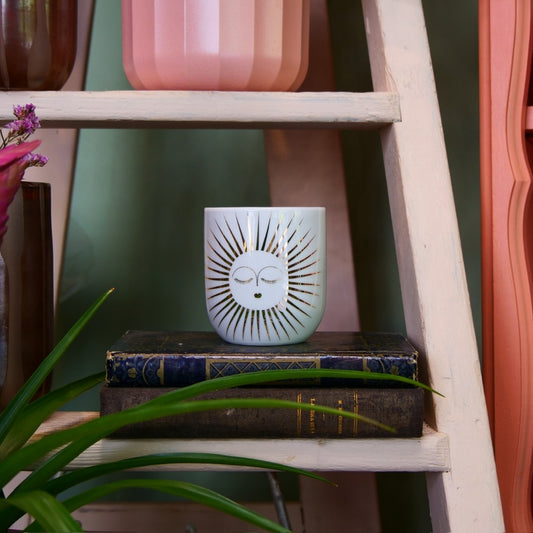 RÄDER – Vase “Soleil” en porcelaine blanche