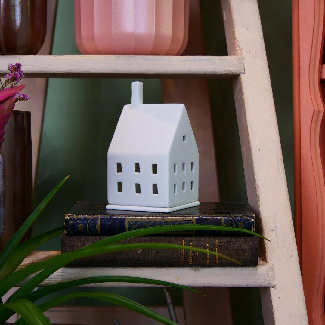 RÄDER – Photophore maison fenêtres carrées en porcelaine blanche