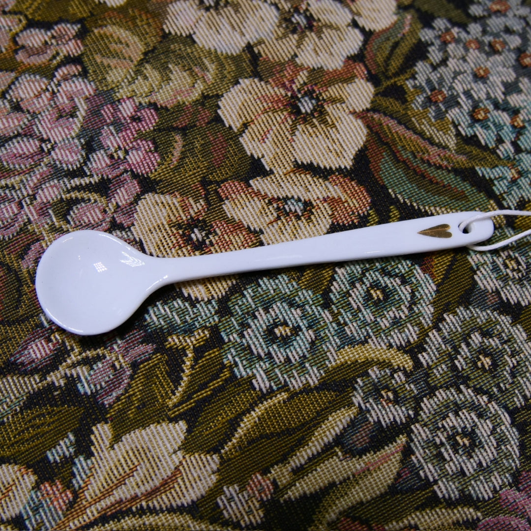RÄDER - Cuillère cœur doré en porcelaine blanche